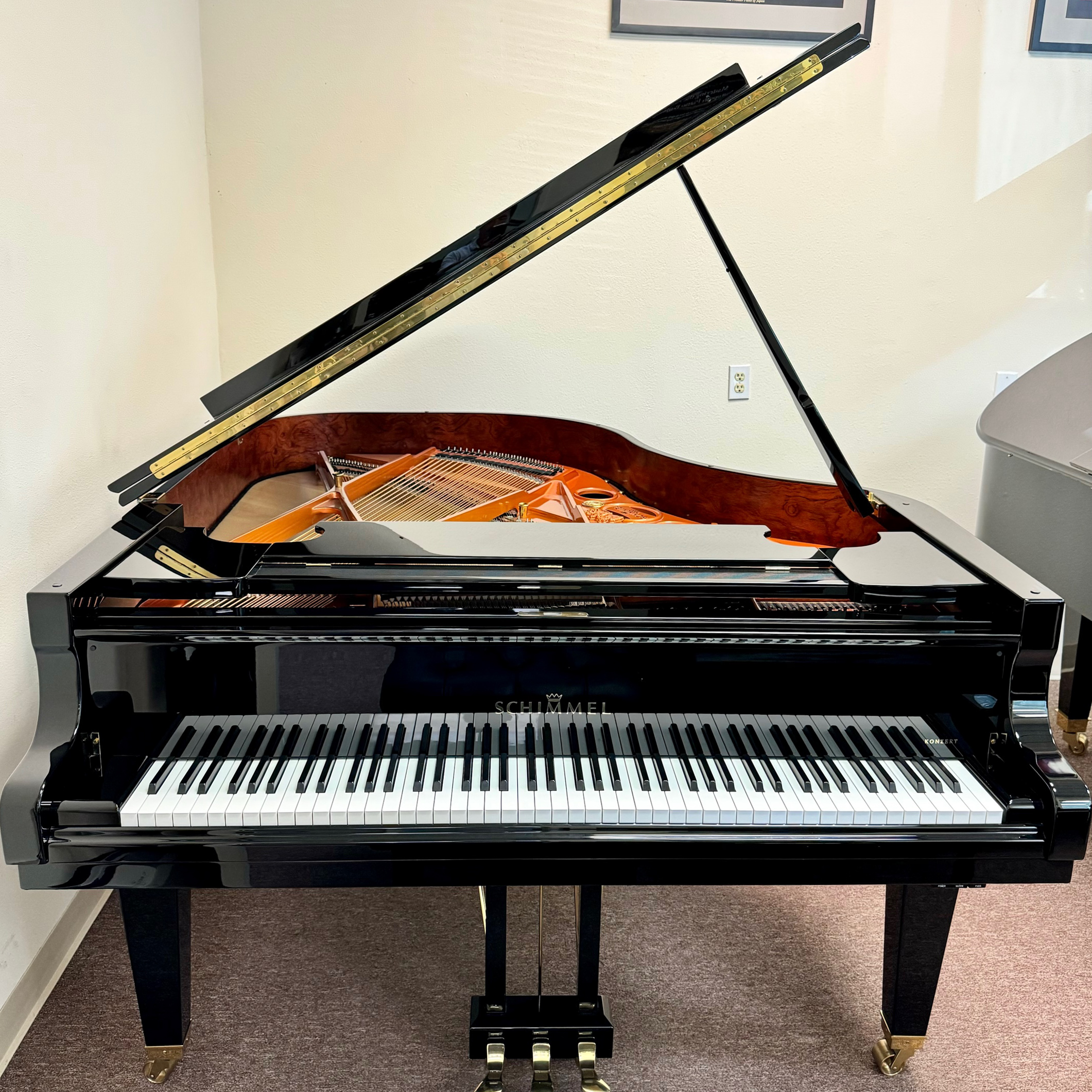 Schimmel Konzert Series SP189 Concert Grand Piano Ebony Polish