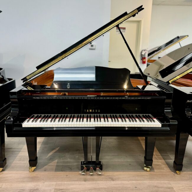 2001 Yamaha C6 Semi-Concert Grand Ebony Polish