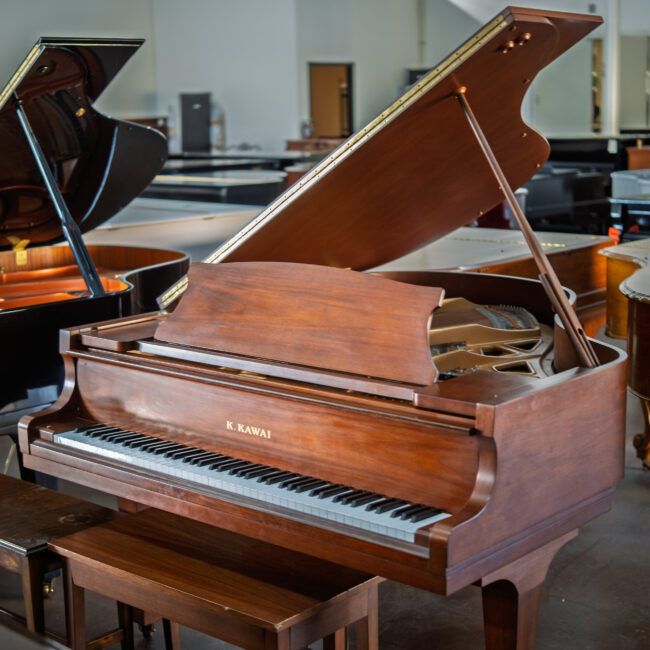 Kawai KG-2E Grand Piano Walnut Satin - Image 2