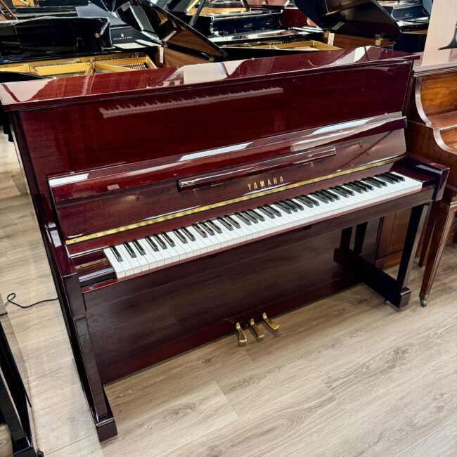 Yamaha T116 Upright Piano Mahogany Polish - Image 2