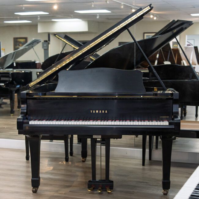 Yamaha C3 Conservatory Grand Piano Piano Ebony Satin