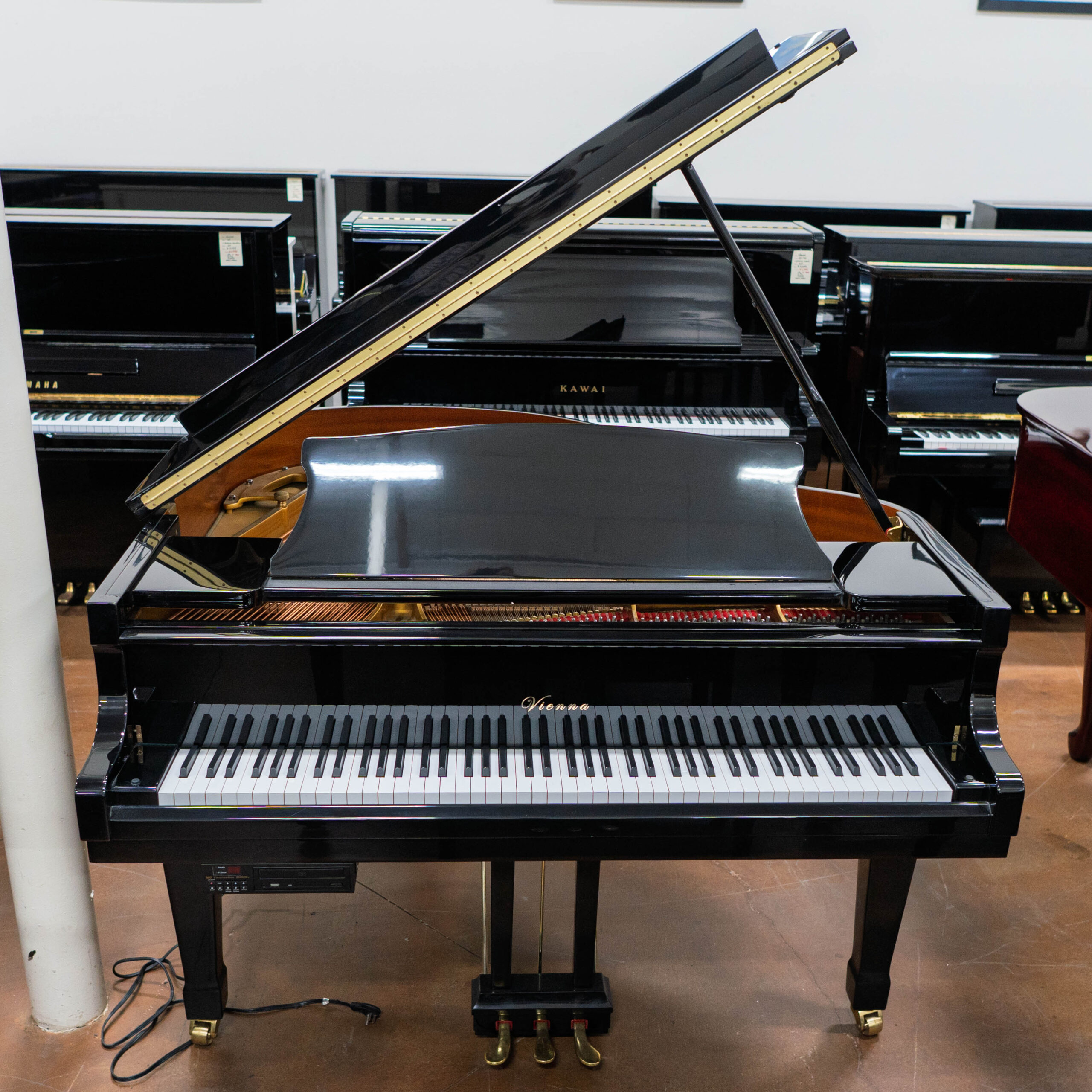 Vienna VG149 Baby Grand Piano w/ QRS Player System Ebony Polish