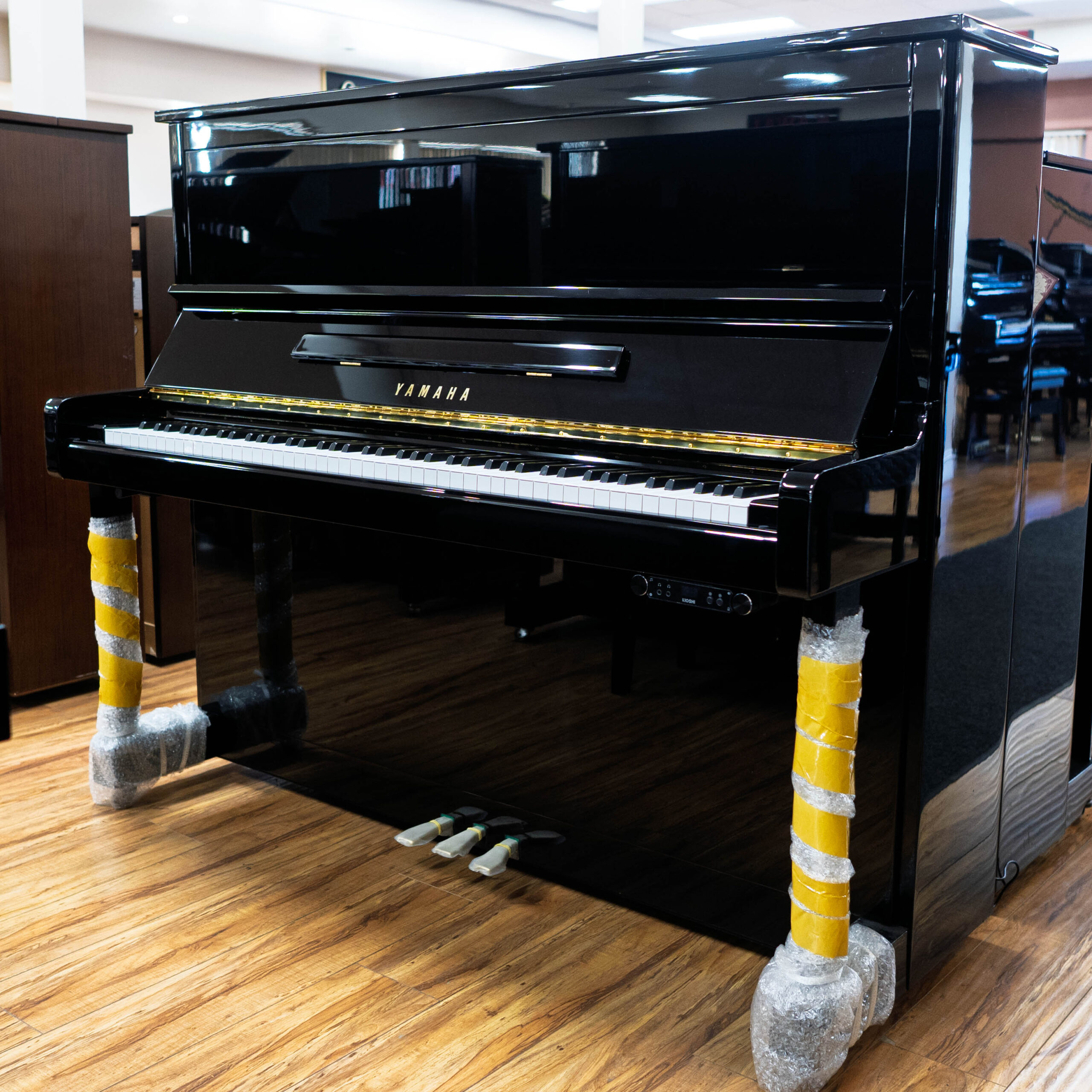 Yamaha MX100MR Upright Piano w/ Kioshi Silent System