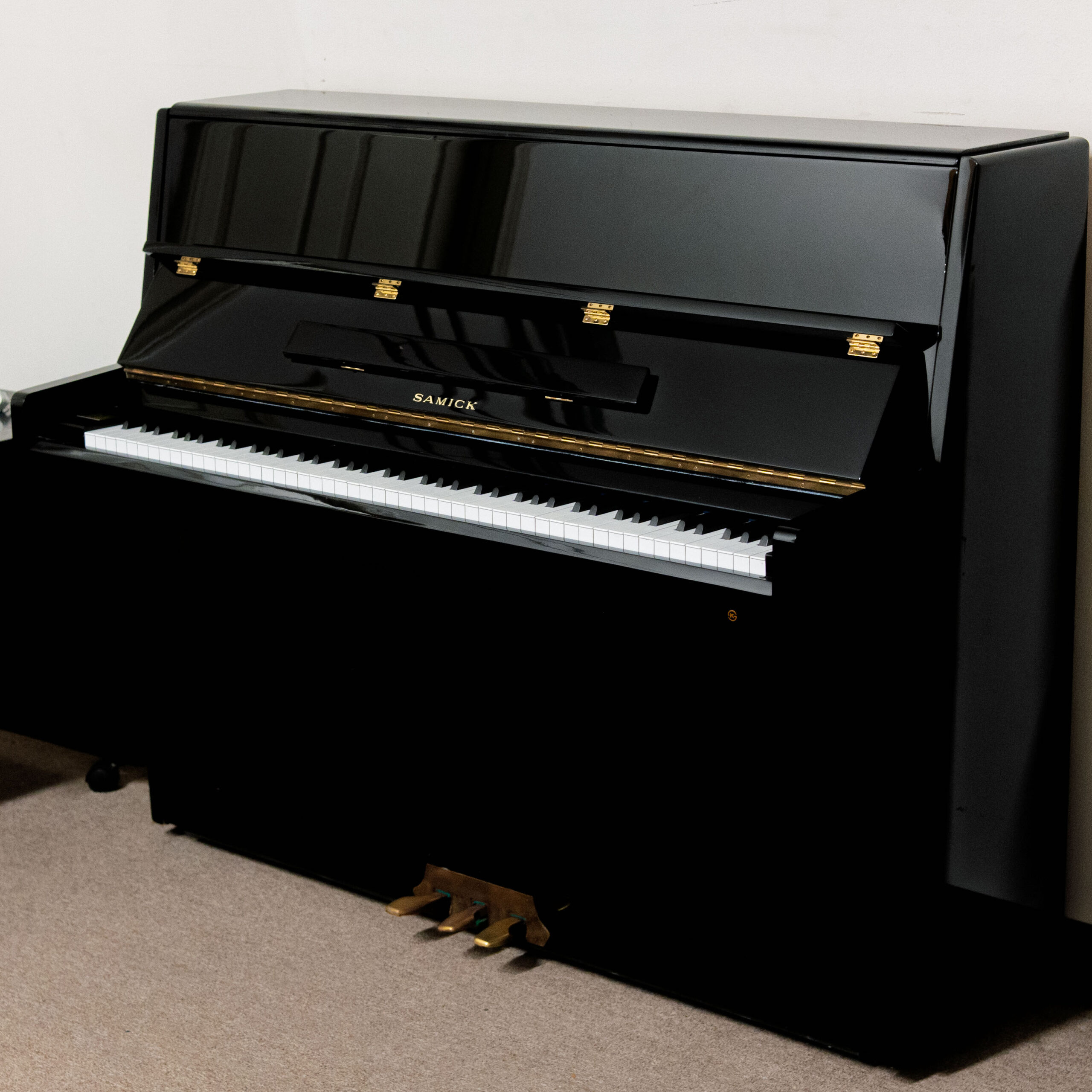 Samick SU-118H Upright Piano