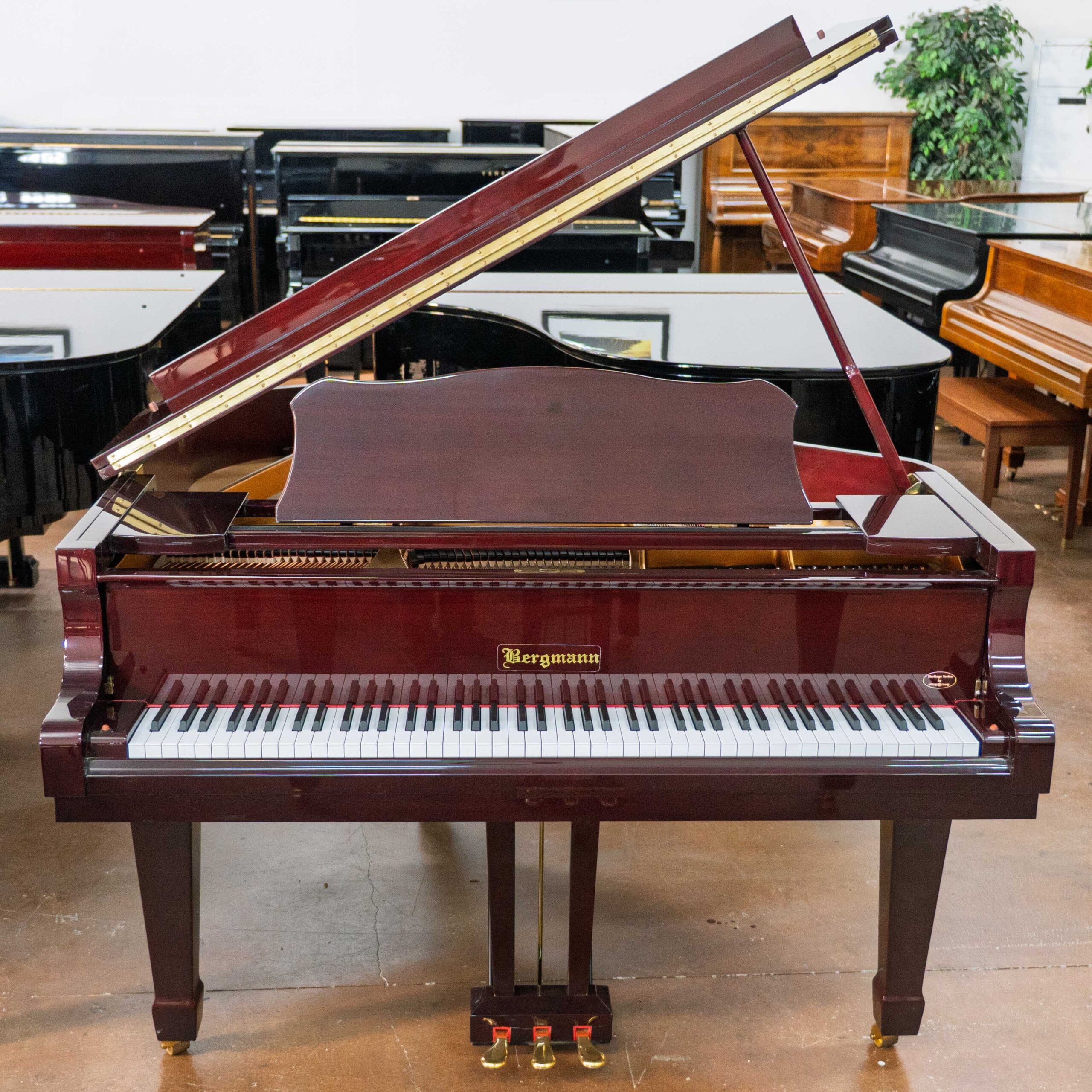 Bergmann TG-150 Heritage Series Baby Grand Piano Mahogany Polish