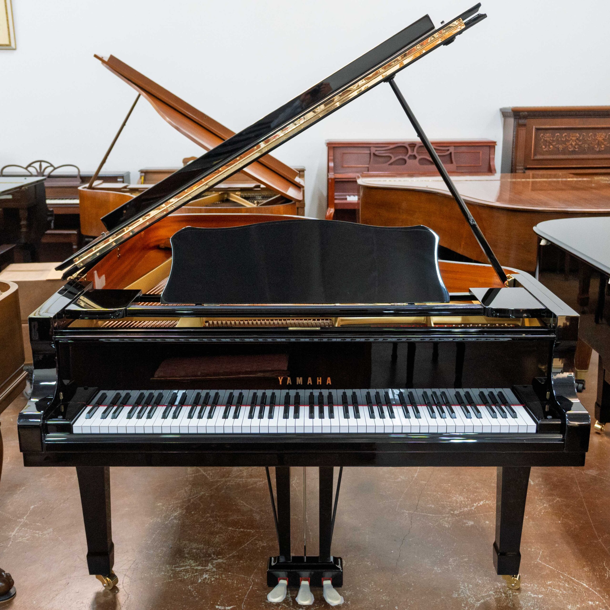 Yamaha C7 Grand Piano