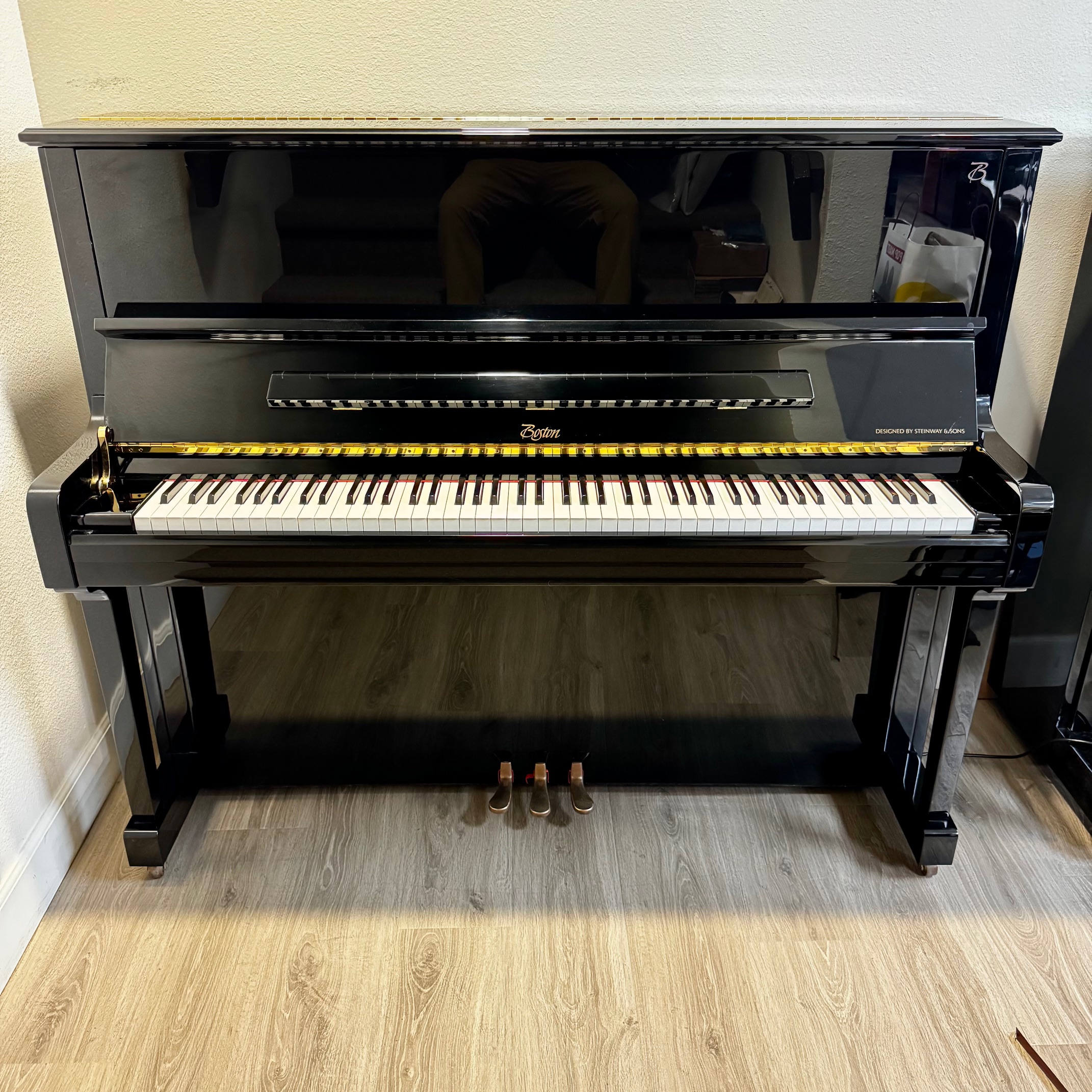 2015 Boston UP-126E Performance Edition Upright Piano Designed by Steinway