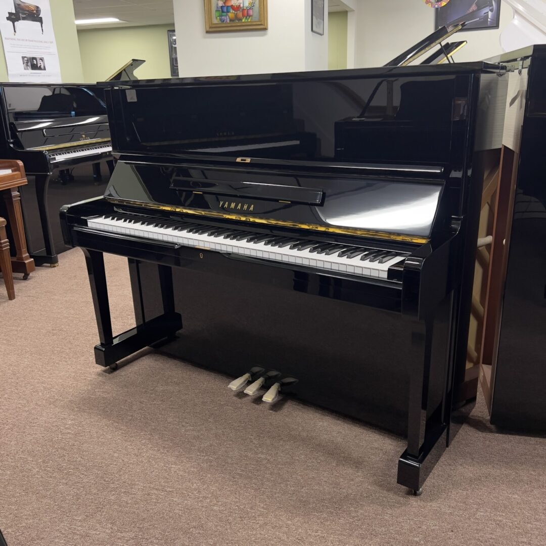 1980 Yamaha U1 Upright Piano Black Polish