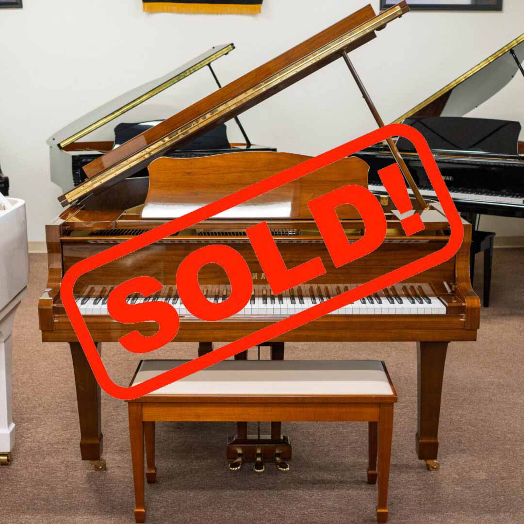 Yamaha G1 Grand Piano Walnut Polish